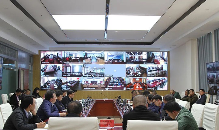 云煤（万利官网）集团召开三季度经济运行剖析会暨“奋战一百天，，，，冲刺四序度”生产谋划专项行动推进会