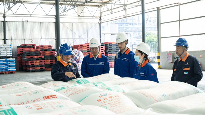 党建引领促生长，，，产融协同谱新篇——云南解化与云能资源开展党建联建活动