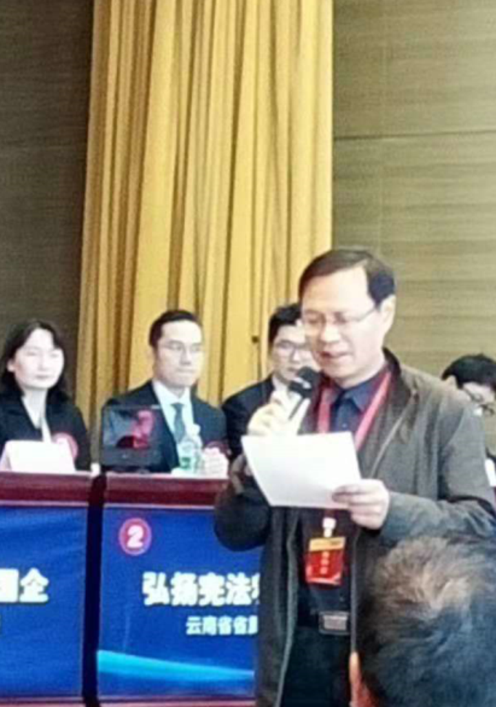 谢一华.png